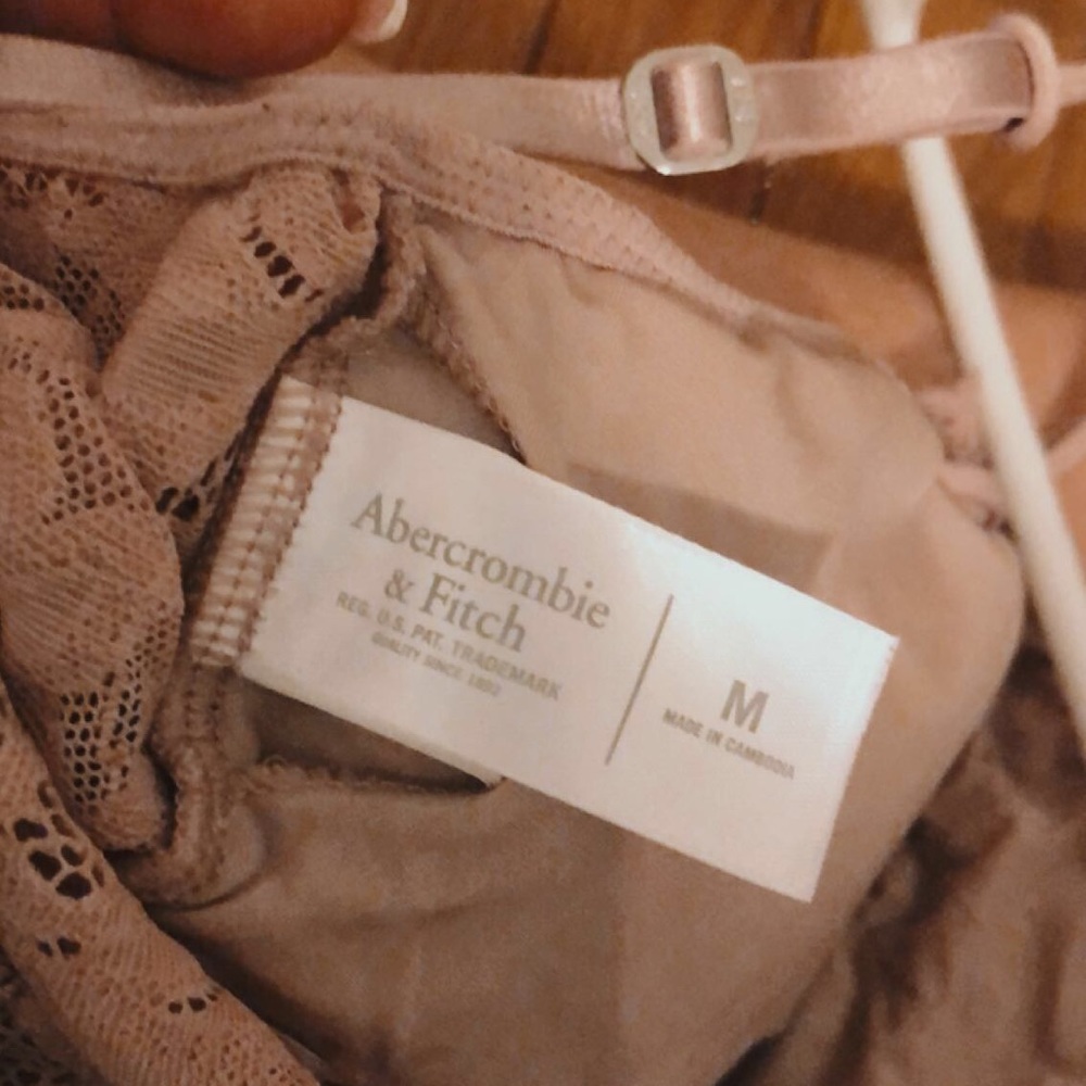 A&F bralette top - Picture 2 of 3